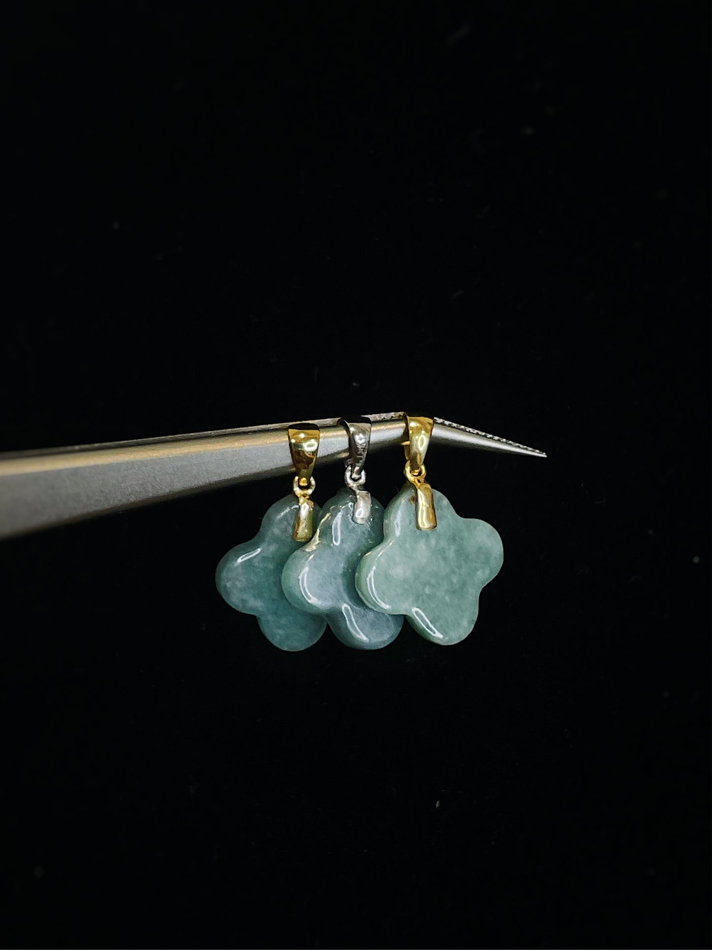 Clover Jade Pendant